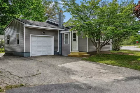 38 Western Ave, Rochester, NH 03867