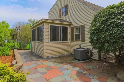 Exterior - 39 Dearborn Ave, Hampton, NH 03842 photo 6 of 22