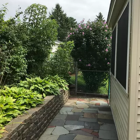Exterior - 39 Dearborn Ave, Hampton, NH 03842 photo 5 of 22
