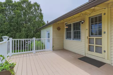 Exterior - 39 Dearborn Ave, Hampton, NH 03842 photo 8 of 22