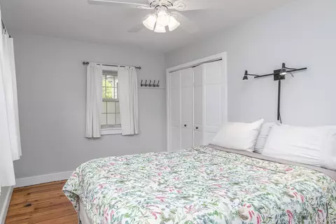 Bedroom - 39 Dearborn Ave, Hampton, NH 03842 photo 3 of 7