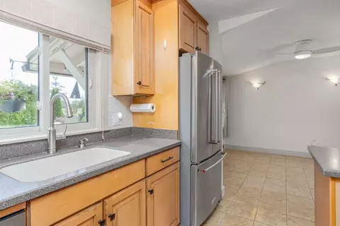 Kitchen - 39 Dearborn Ave, Hampton, NH 03842 photo 2 of 4