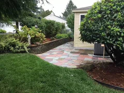 Exterior - 39 Dearborn Ave, Hampton, NH 03842 photo 4 of 22