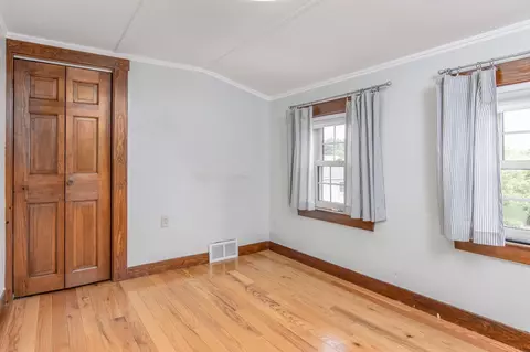 Bedroom - 39 Dearborn Ave, Hampton, NH 03842 photo 6 of 7