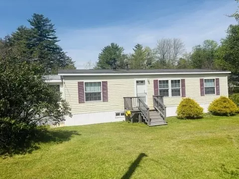 12 Mountain View Rd, Deerfield, NH 03037