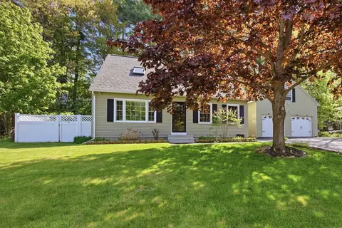 9 Millstream Ln, Concord, NH 03303
