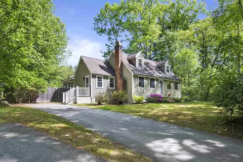 6 Patricia Ave, Exeter, NH 03833