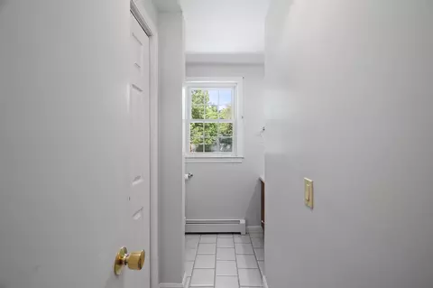 Entry Way - 6 Patricia Ave, Exeter, NH 03833 photo 3 of 6