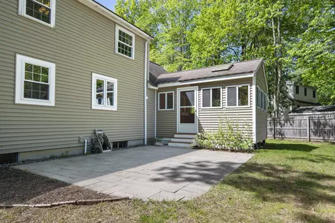 Exterior - 6 Patricia Ave, Exeter, NH 03833 photo 4 of 9