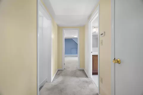 Entry Way - 6 Patricia Ave, Exeter, NH 03833 photo 5 of 6