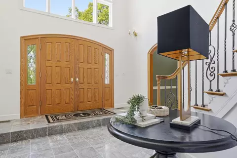 Entry Way - 54 Sharon Rd, Windham, NH 03087 photo 1 of 6