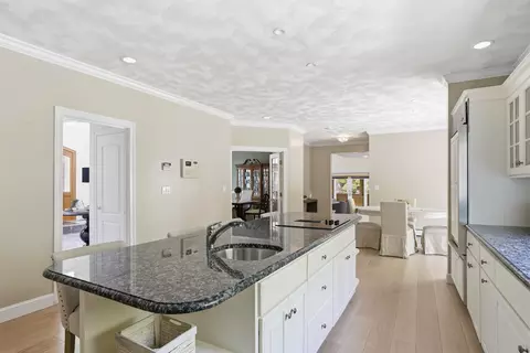 Kitchen - 54 Sharon Rd, Windham, NH 03087 photo 3 of 4
