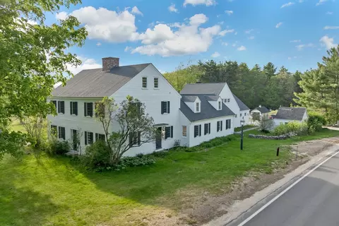 580 Pine Hill Rd, Wolfeboro, NH 03894