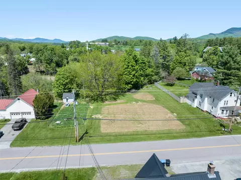 189 Howard Ave # B, Waterbury, VT 05677