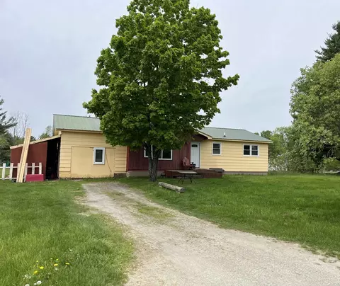 8 Learned Dr, Westford, VT 05494