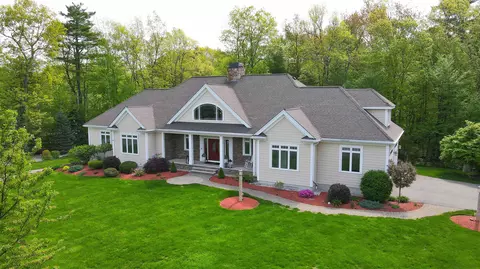 18 Winslow Dr, Atkinson, NH 03811