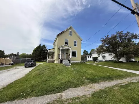 203 Lincoln Ave, Rutland, VT 05701