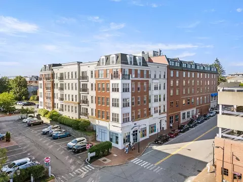 77 Hanover St #11, Portsmouth, NH 03801