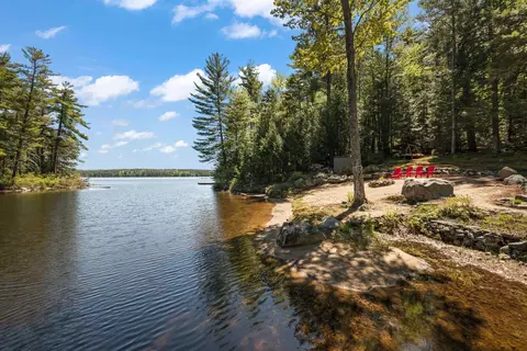 18 Walker Pond Rd, Conway, NH 03818