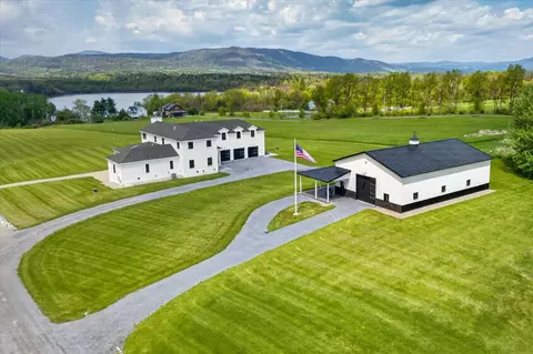 4362 Lake St, Bridport, VT 05734