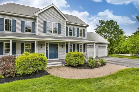 13 Hobart Hill Rd, Brookline, NH 03033