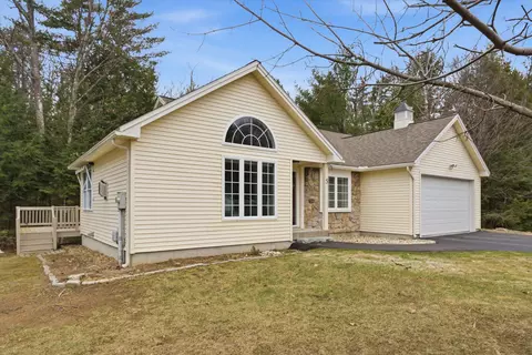 31 Henderson Rd # 5, Gilford, NH 03249