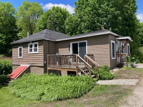 20 Daniel Webster Hwy, Plymouth, NH 03264