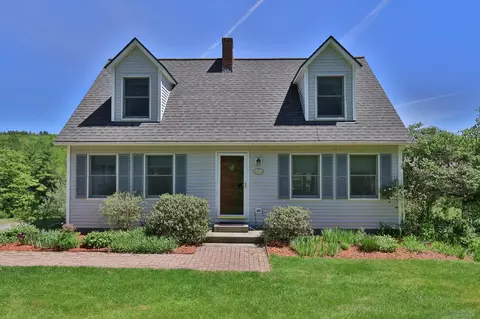 23 Meadow View Ln, Hartland, VT 05048