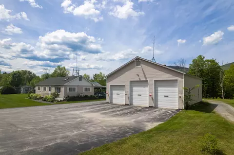 233 Squires Rd, Manchester, VT 05255