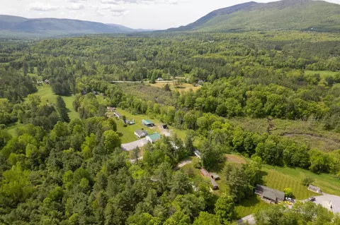 233 Squires Rd, Manchester, VT 05255