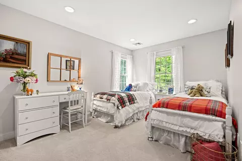 Bedroom - 5 Young Ln, Rye, NH 03870 photo 6 of 7