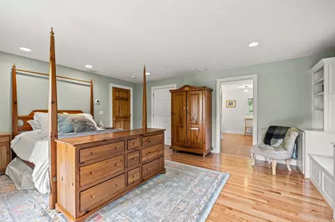Bedroom - 5 Young Ln, Rye, NH 03870 photo 2 of 7