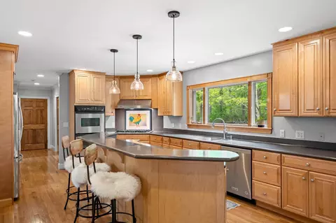 Kitchen - 5 Young Ln, Rye, NH 03870 photo 1 of 3