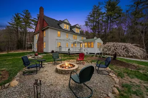 192 N Shore Rd, Hebron, NH 03241
