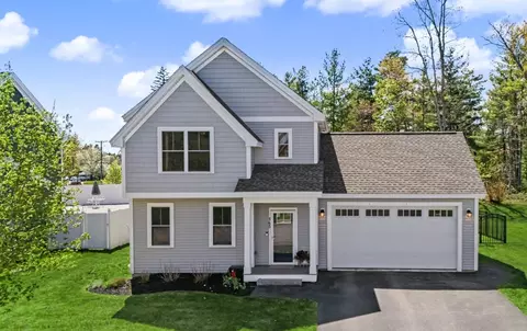 165 Shore Dr, Nashua, NH 03062