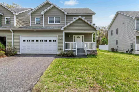 62 Bay Hollow Ln, Colchester, VT 05446