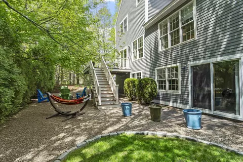 Exterior - 35 Exeter Farms Rd, Exeter, NH 03833 photo 6 of 12