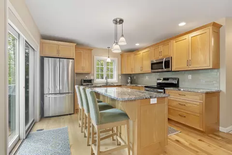 Kitchen - 35 Exeter Farms Rd, Exeter, NH 03833 photo 2 of 6