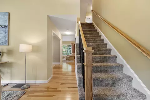 Entry Way - 35 Exeter Farms Rd, Exeter, NH 03833 photo 2 of 7