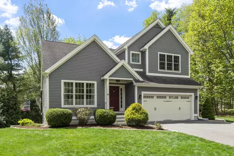 Exterior - 35 Exeter Farms Rd, Exeter, NH 03833 photo 4 of 12
