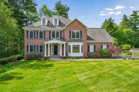 22 Elizabeth Way, Bedford, NH 03110