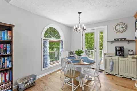 Dining - 1848 Hooksett Rd, Hooksett, NH 03106 photo 1 of 2