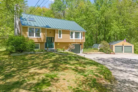 1848 Hooksett Rd, Hooksett, NH 03106