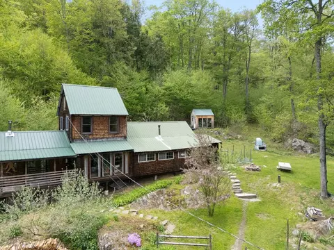 Exterior - 442 Brookline Rd, Newfane, VT 05345 photo 8 of 11