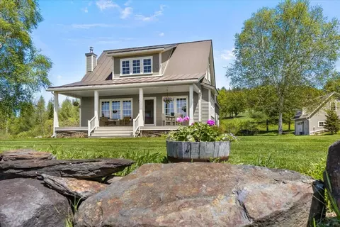 158 Davidson Dr, Walden, VT 05873
