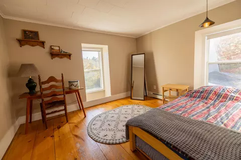 Bedroom - 3 Plaisted Rd, Campton, NH 03223 photo 7 of 8