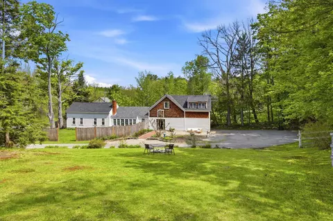 365 Stage Rd, Nottingham, NH 03290