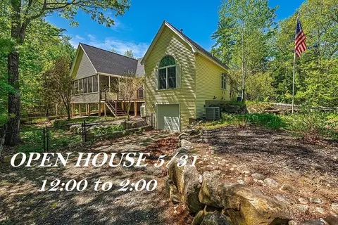 63 Olympia St, Moultonborough, NH 03254