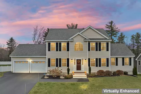 158 Standish Ln, Hudson, NH 03051
