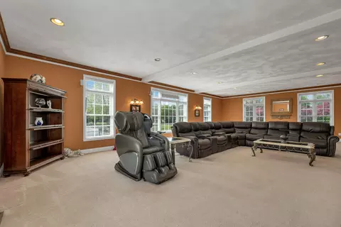Living - 60 Brown Rd, Hampton Falls, NH 03844 photo 4 of 6
